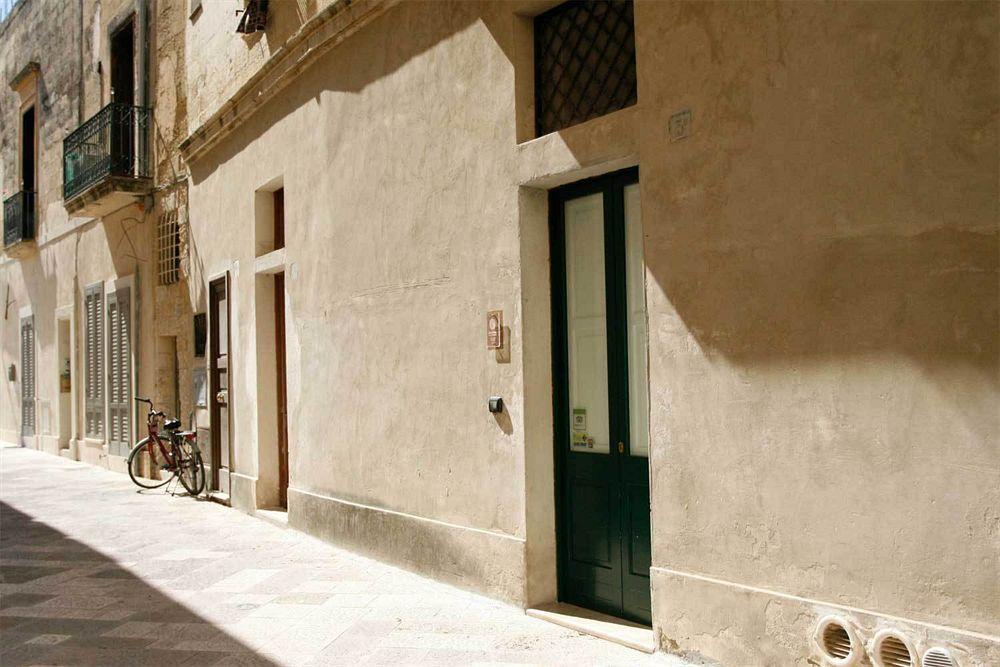 Sacre Bleu Apartments Lecce Esterno foto
