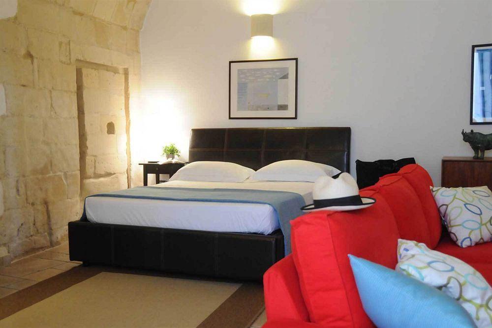 Sacre Bleu Apartments Lecce Esterno foto