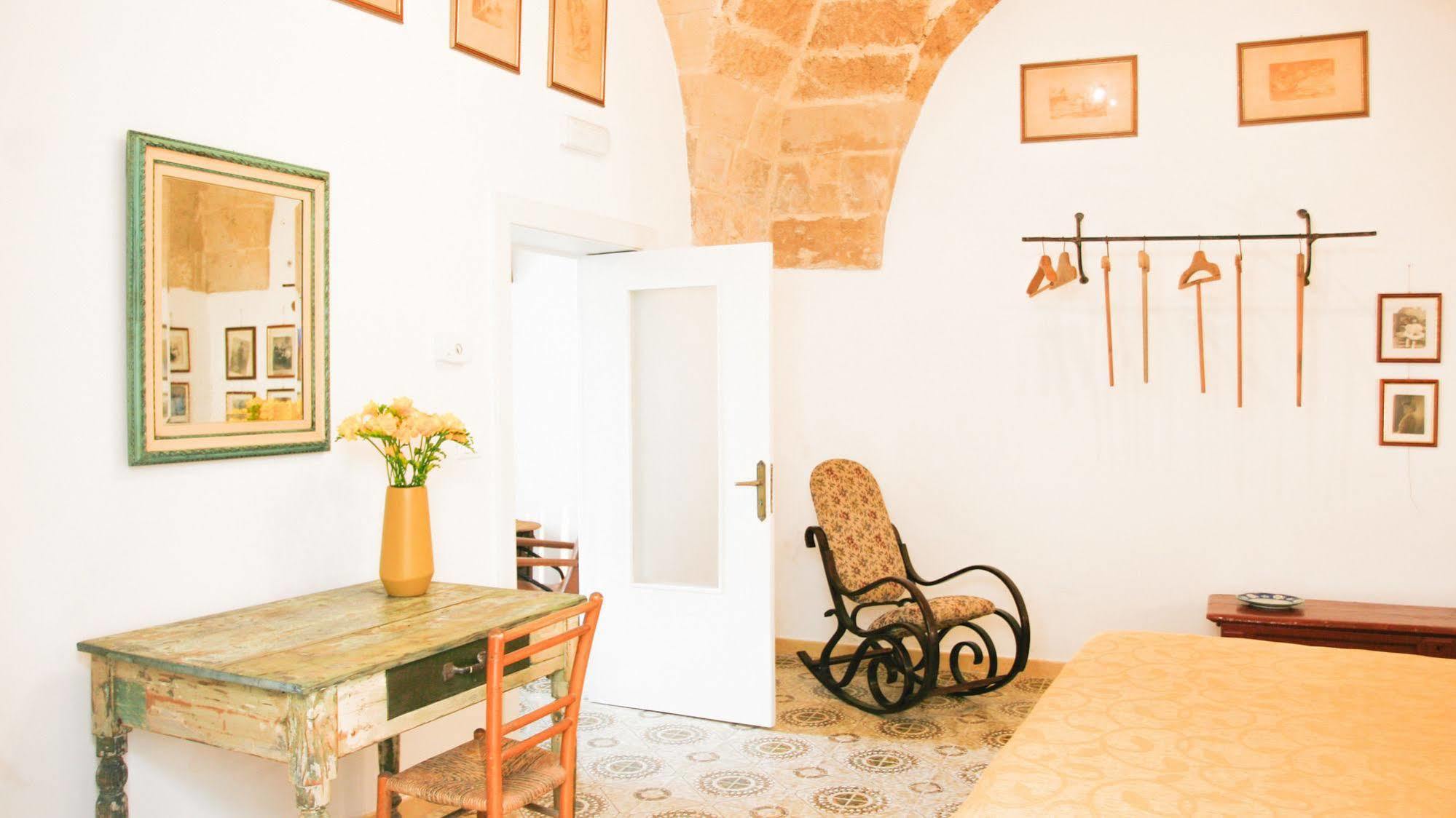 Sacre Bleu Apartments Lecce Esterno foto