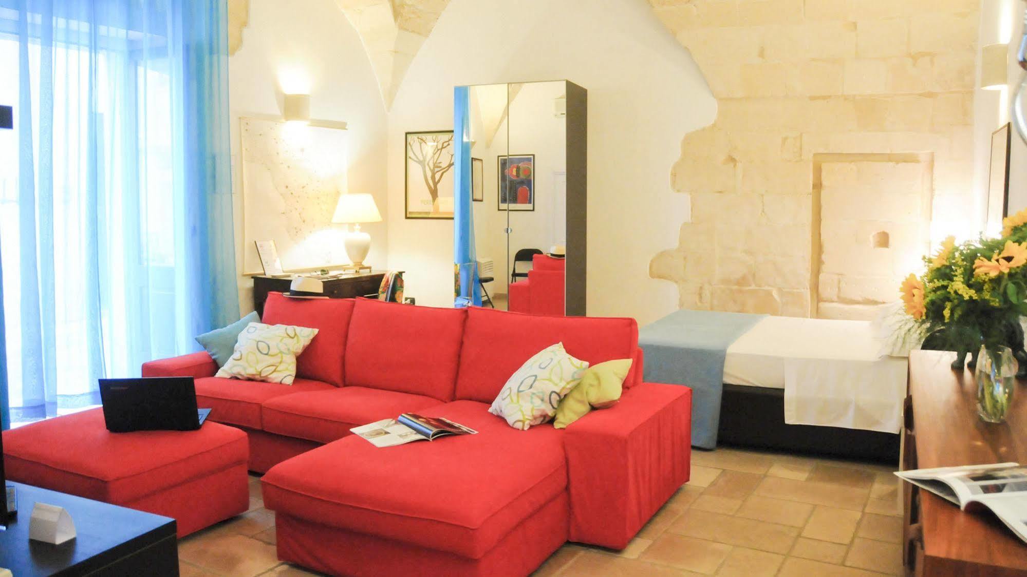 Sacre Bleu Apartments Lecce Esterno foto